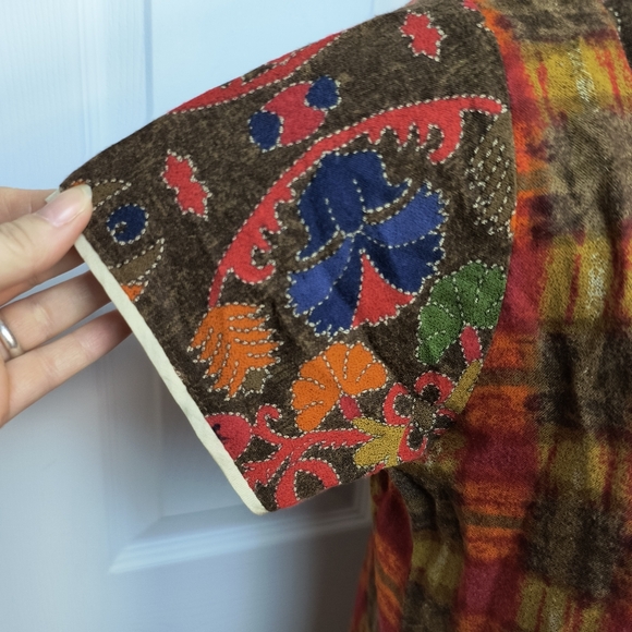 Shandar Embroidered Kaftan Multicolored Fall Vibes Floral Patchwork Dress M - Picture 4 of 8